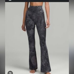 Groove Super-High-Rise Flared Pant Nulu